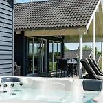 5 Star Holiday Home In Vejby Semesterbostad