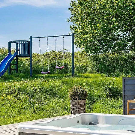 Semesterbostad Luxury Pool Retreat - By Traum