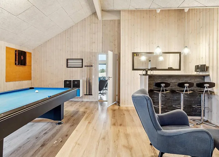 Luxury Pool Retreat - By Traum Vejby
